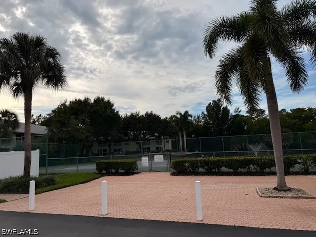 28280 Pine Haven Way Bonita Springs FL 34135