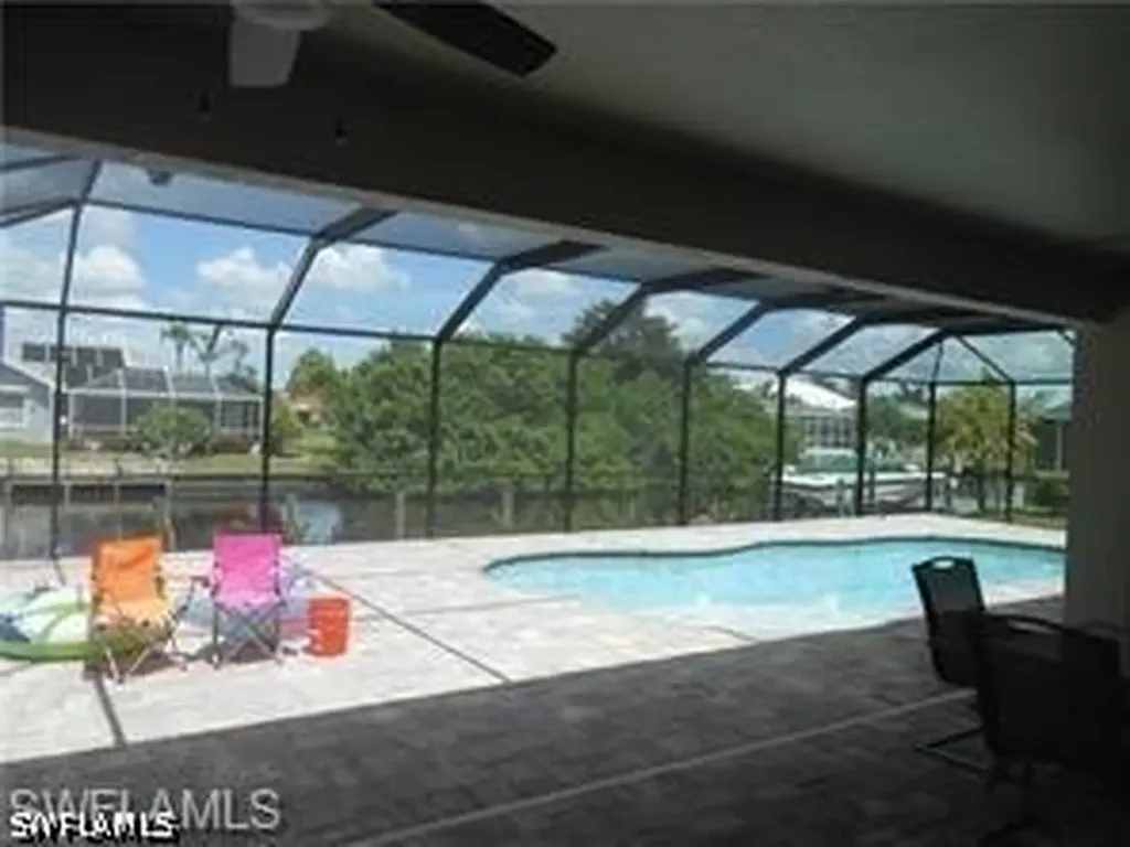1901 SE 21st Terrace Cape Coral FL 33990