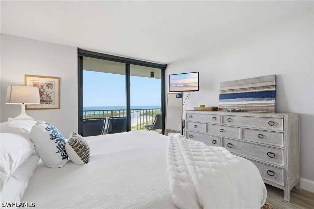 440 Seaview Court Marco Island FL 34145