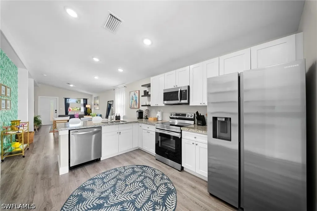 3260 Woodside Avenue Naples FL 34112