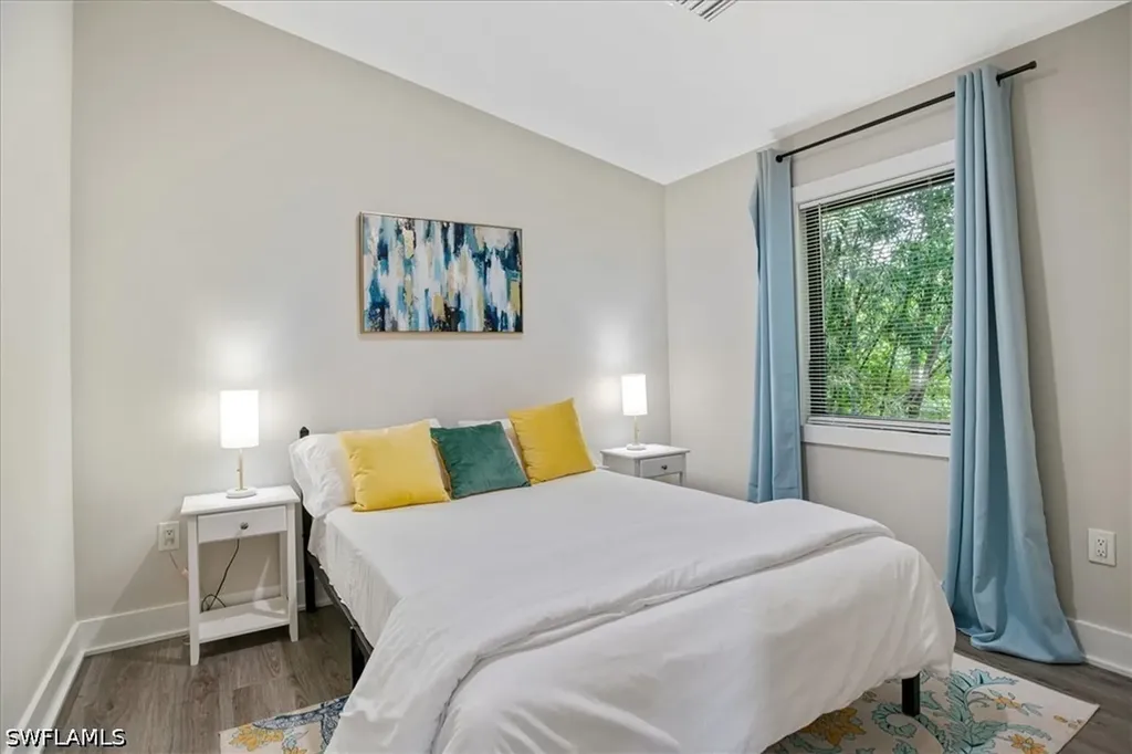 3260 Woodside Avenue Naples FL 34112
