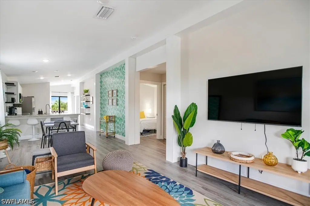 3260 Woodside Avenue Naples FL 34112