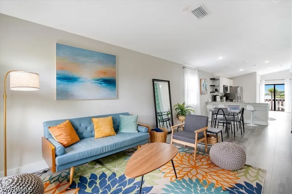 3260 Woodside Avenue Naples FL 34112