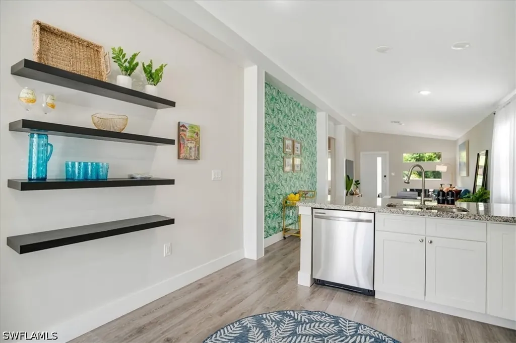 3260 Woodside Avenue Naples FL 34112