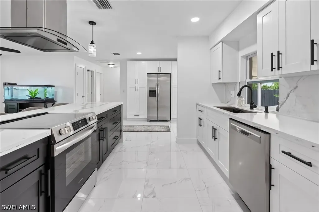 6055 Macbeth Lane Fort Myers FL 33908