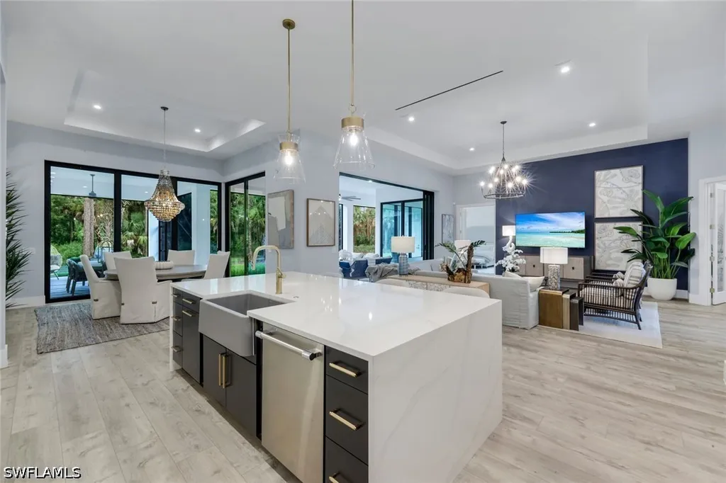 933 11th Street SW Naples FL 34117