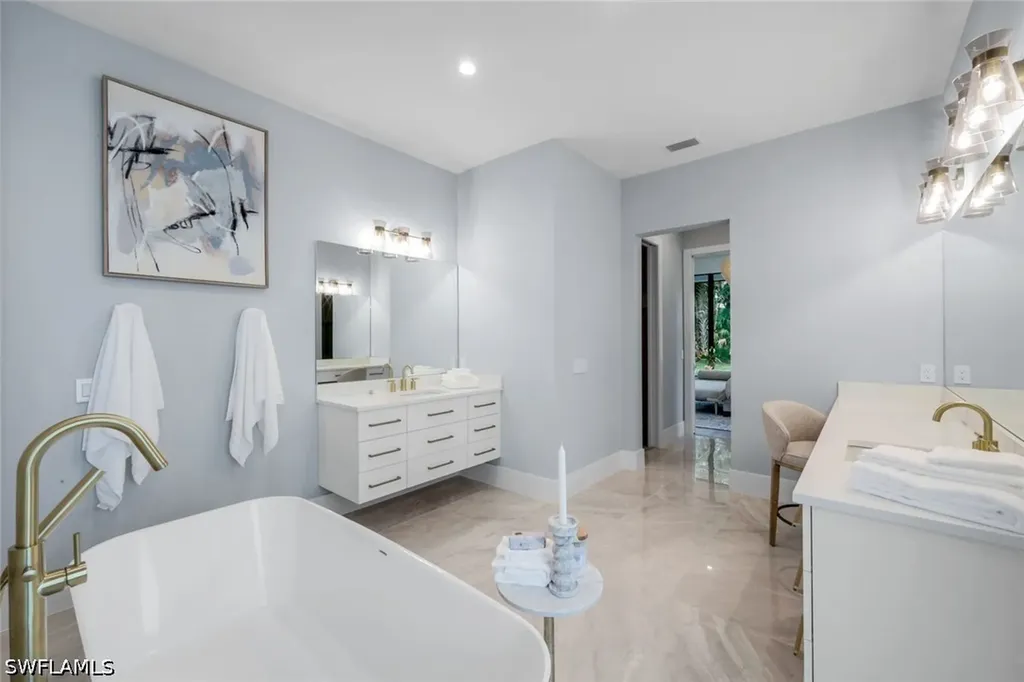 933 11th Street SW Naples FL 34117