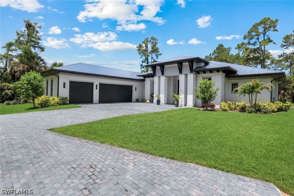 933 11th Street SW Naples FL 34117