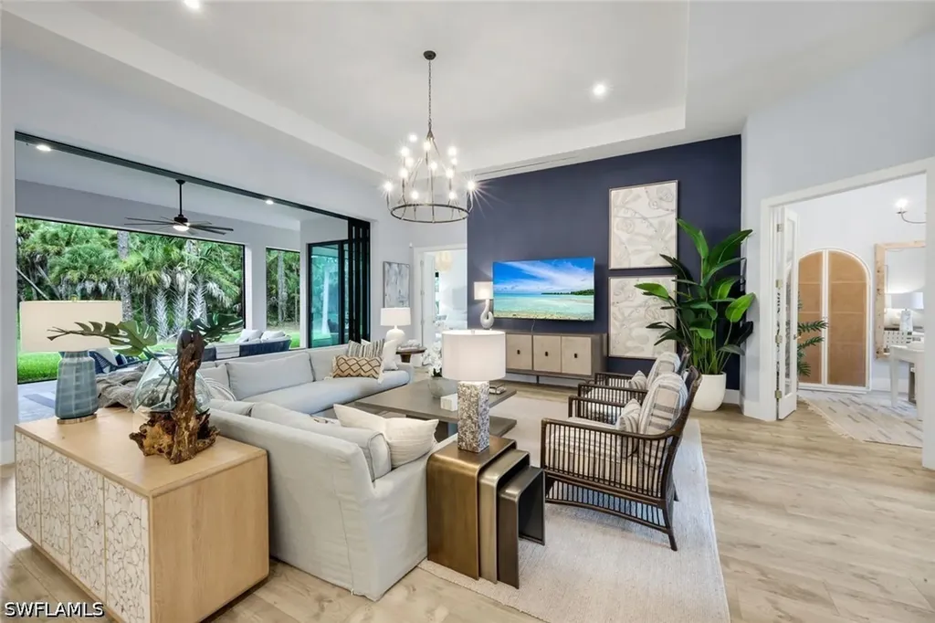 933 11th Street SW Naples FL 34117