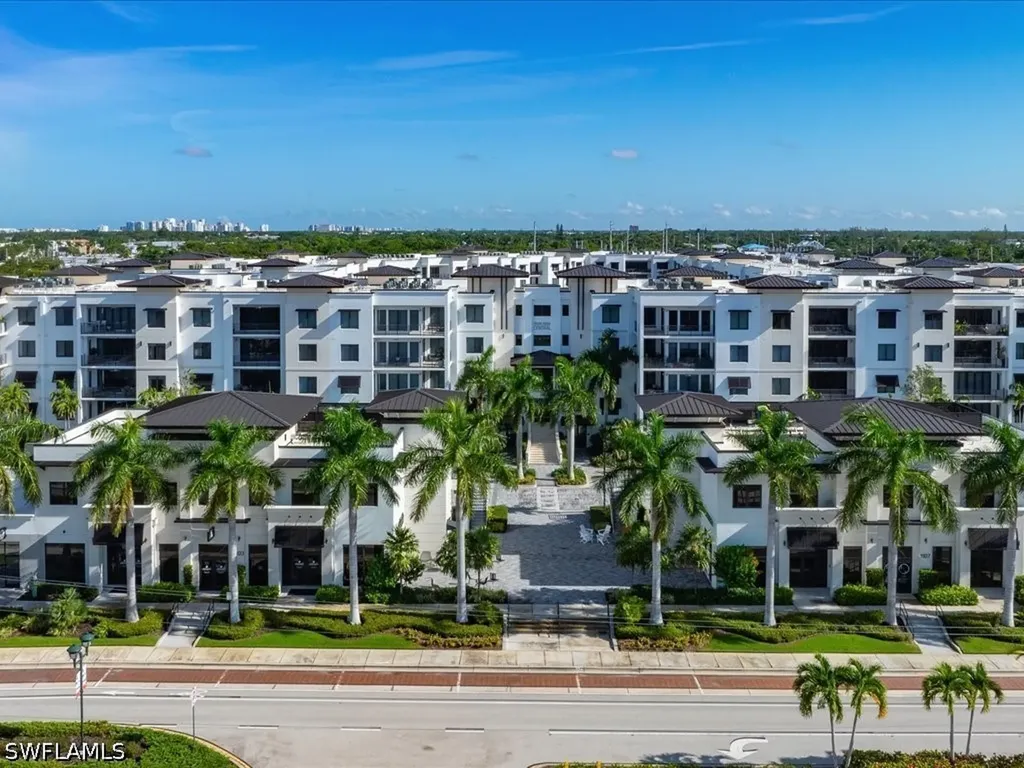 1111 Central Avenue Naples FL 34102