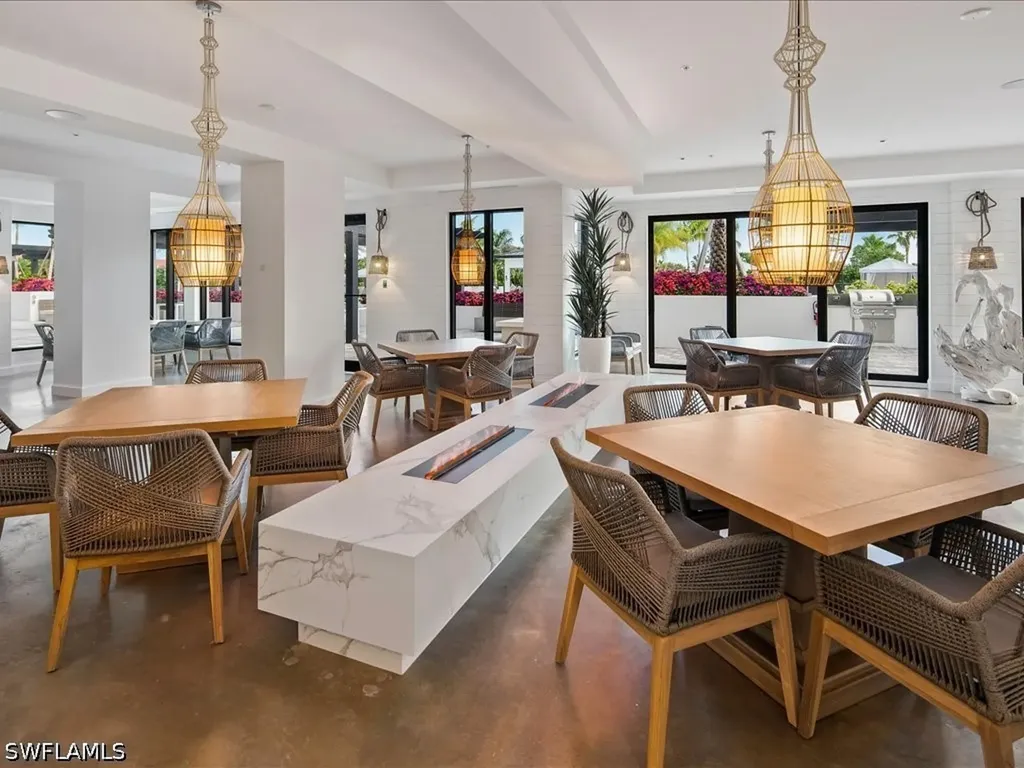1111 Central Avenue Naples FL 34102