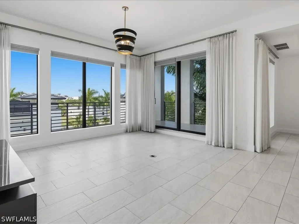 1111 Central Avenue Naples FL 34102