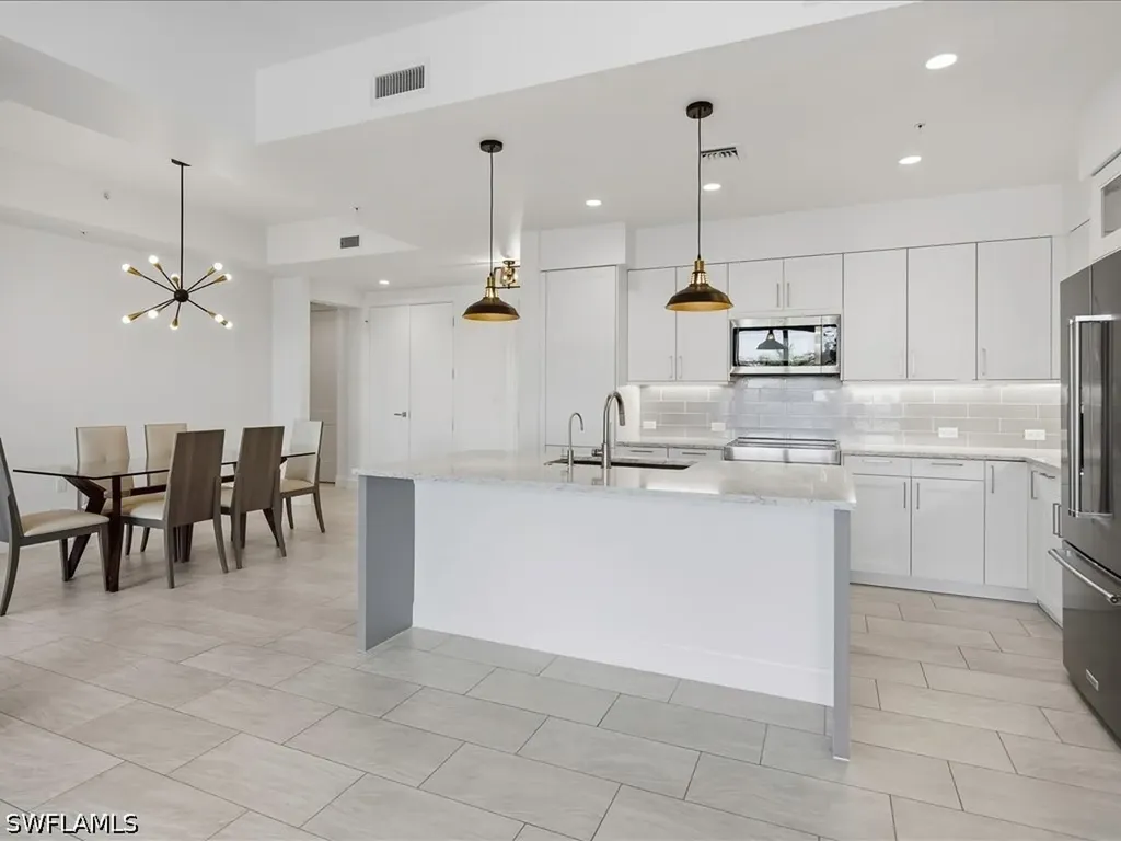 1111 Central Avenue Naples FL 34102