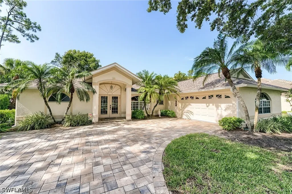 2059 Imperial Circle Naples FL 34110