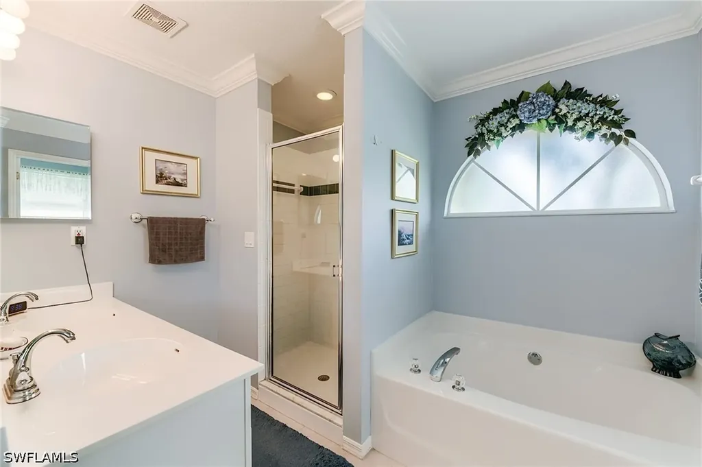 2059 Imperial Circle Naples FL 34110