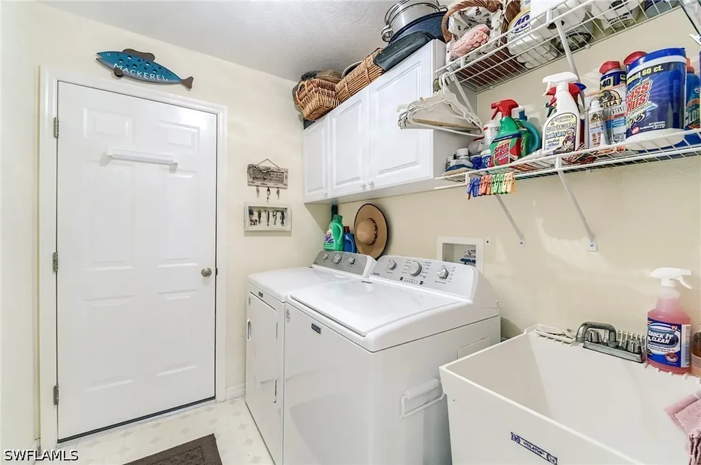 2059 Imperial Circle Naples FL 34110