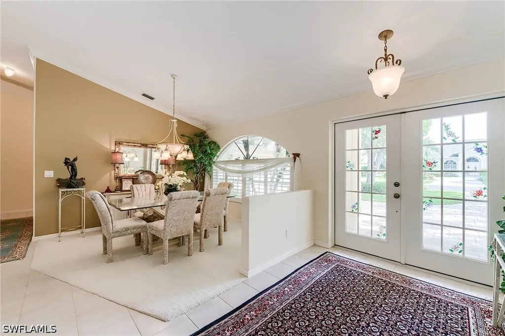 2059 Imperial Circle Naples FL 34110
