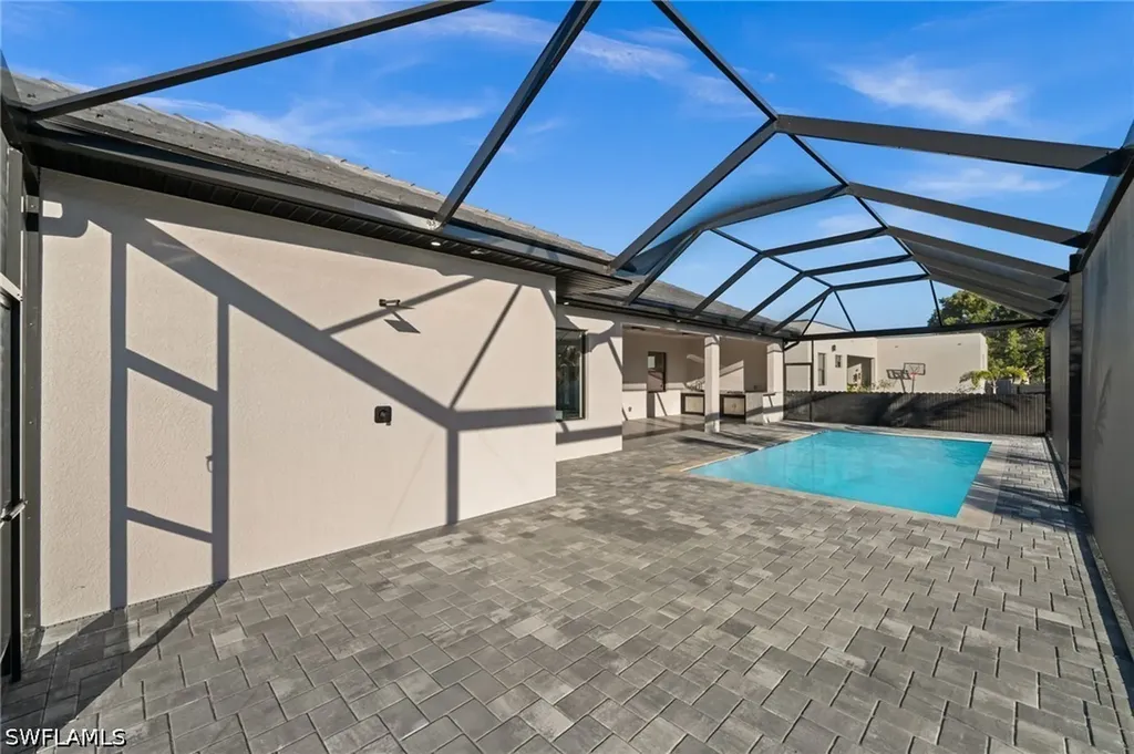 109 SW 37th Place Cape Coral FL 33991