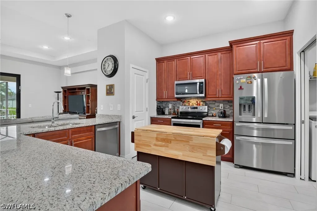 307 Gleason Parkway Cape Coral FL 33914