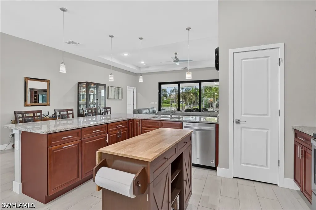 307 Gleason Parkway Cape Coral FL 33914