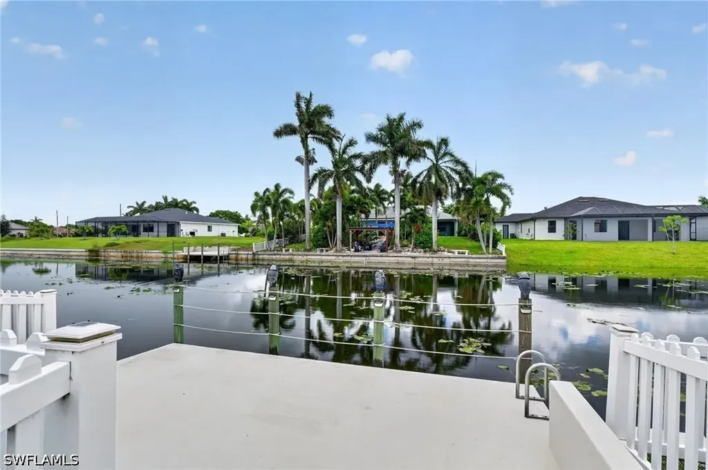 307 Gleason Parkway Cape Coral FL 33914