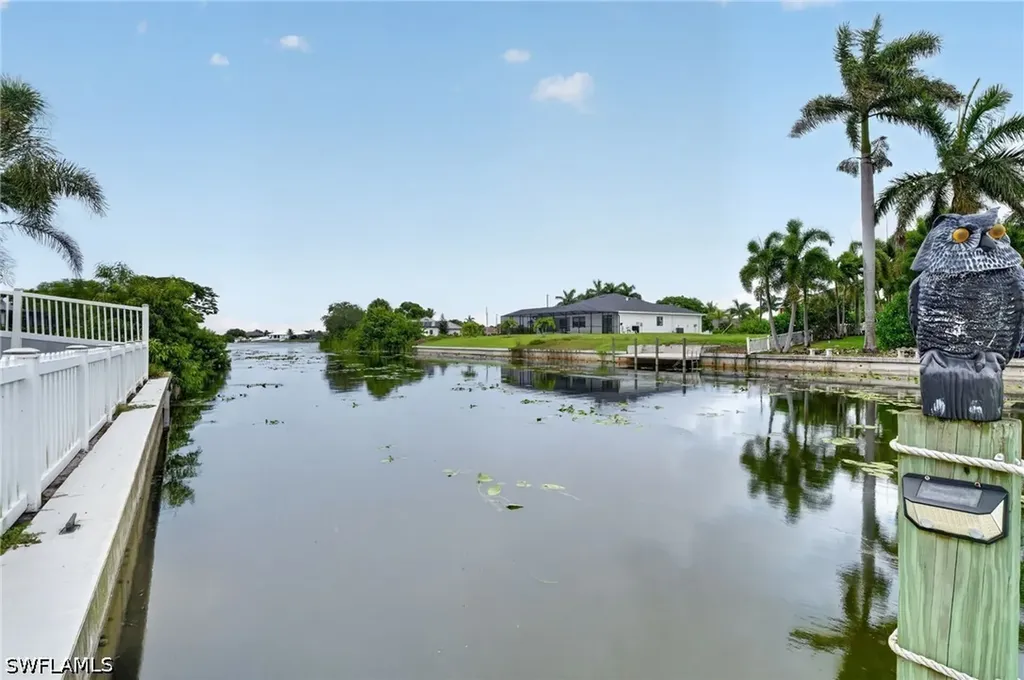 307 Gleason Parkway Cape Coral FL 33914