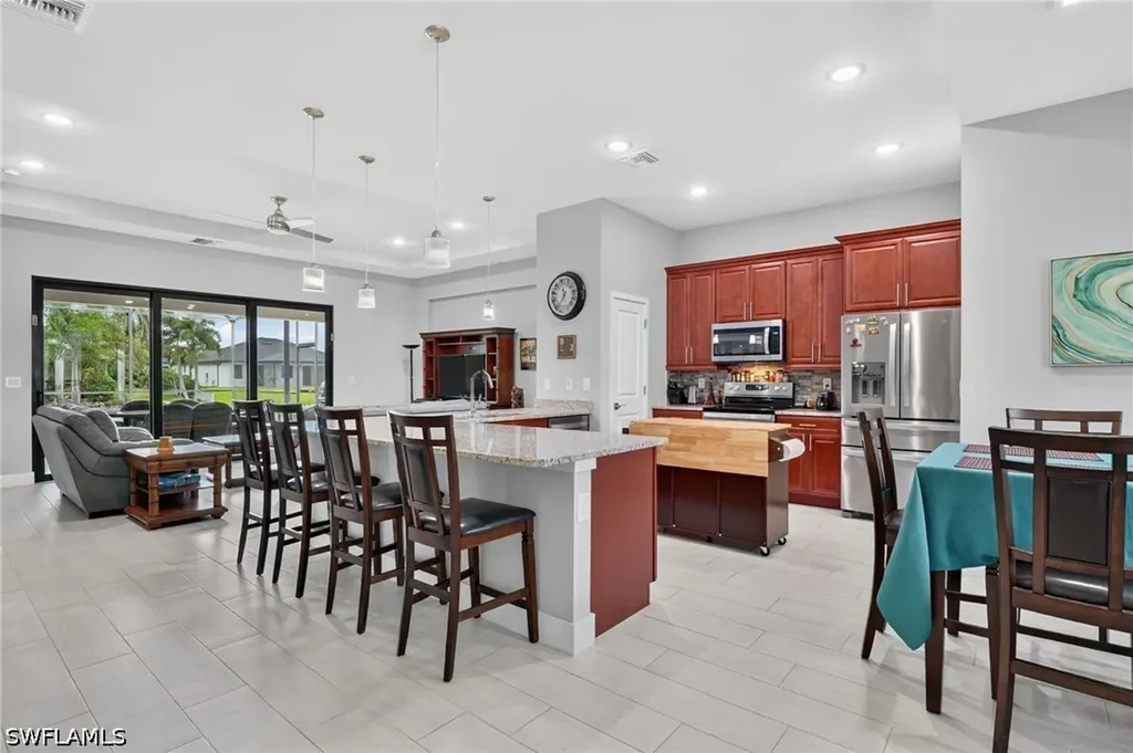 307 Gleason Parkway Cape Coral FL 33914