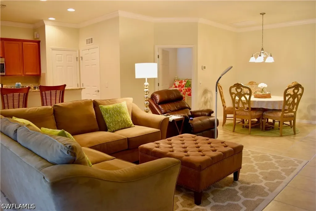 8578 Veronawalk Circle Naples FL 34114