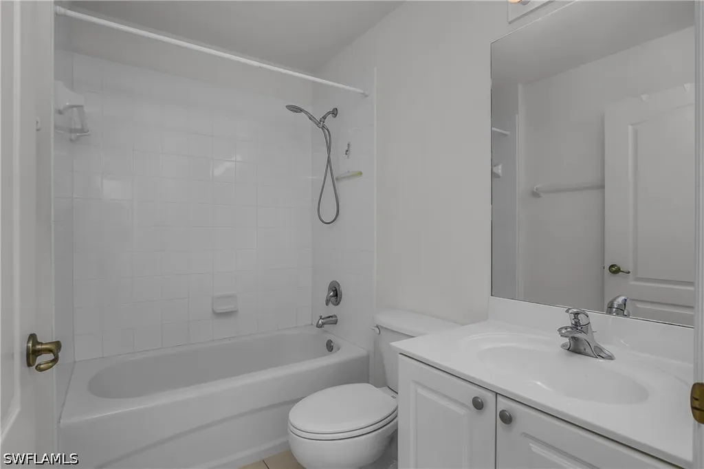 1925 Crestview Way Naples FL 34119
