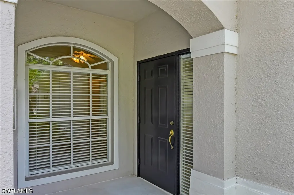 1925 Crestview Way Naples FL 34119