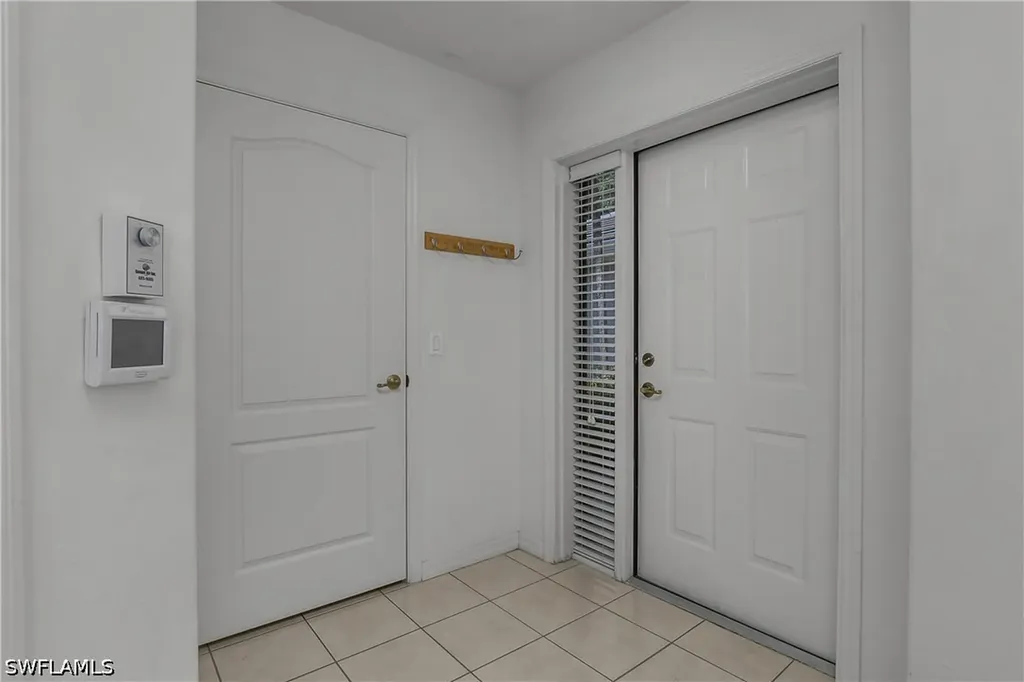 1925 Crestview Way Naples FL 34119