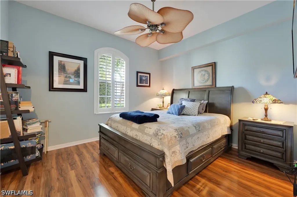 338 Newport Drive Naples FL 34114