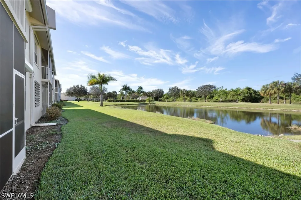 338 Newport Drive Naples FL 34114