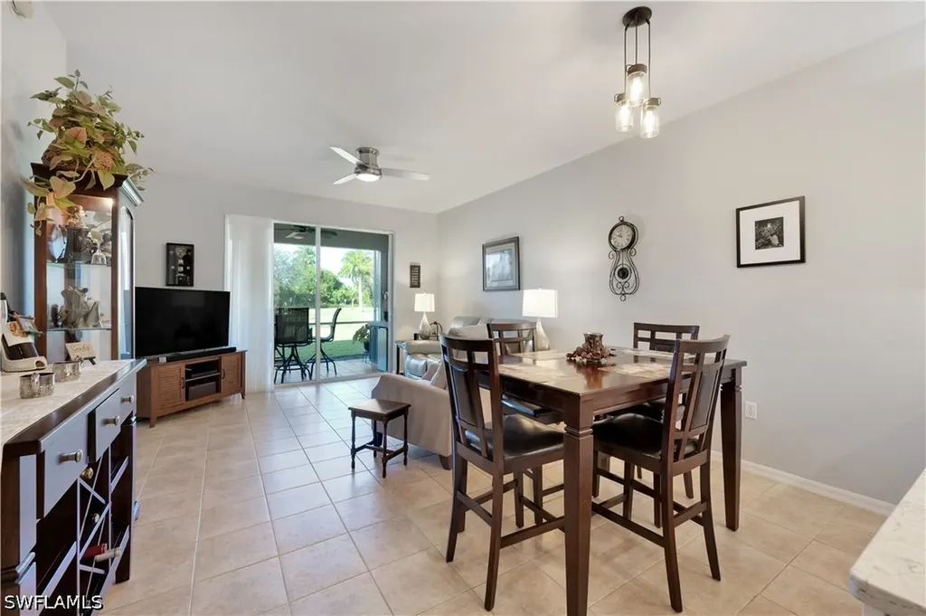 338 Newport Drive Naples FL 34114