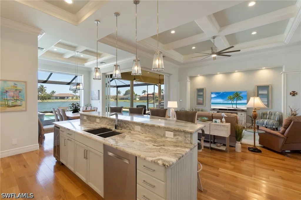 18018 Broadview Drive Naples FL 34114