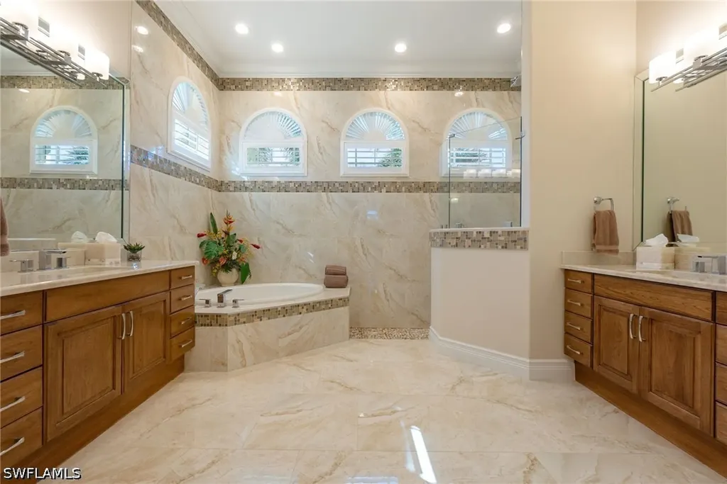 18018 Broadview Drive Naples FL 34114