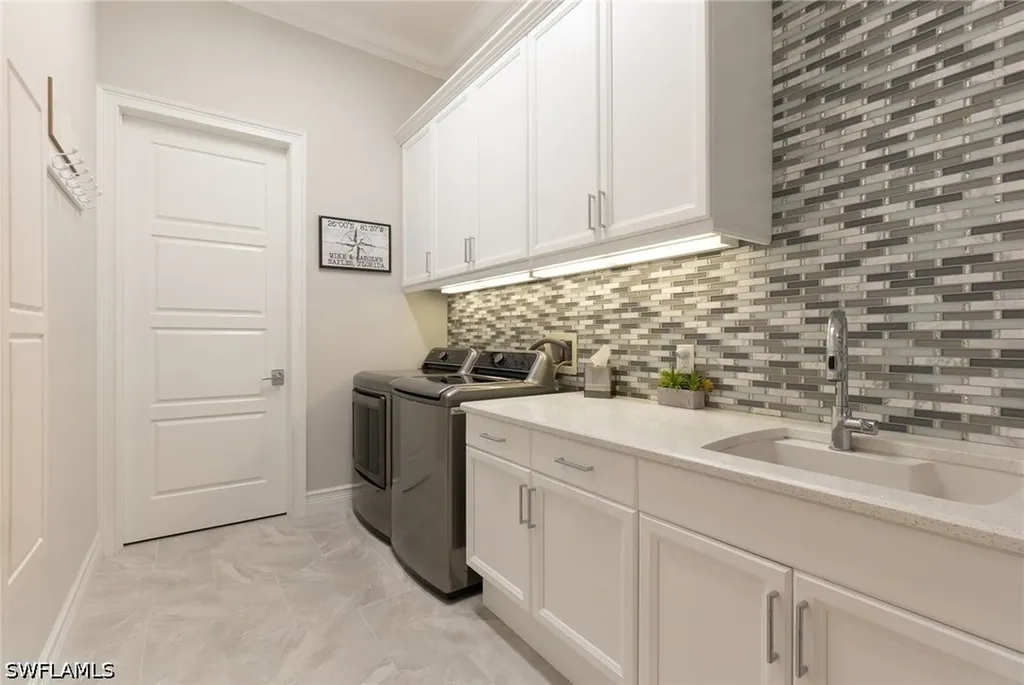 18018 Broadview Drive Naples FL 34114
