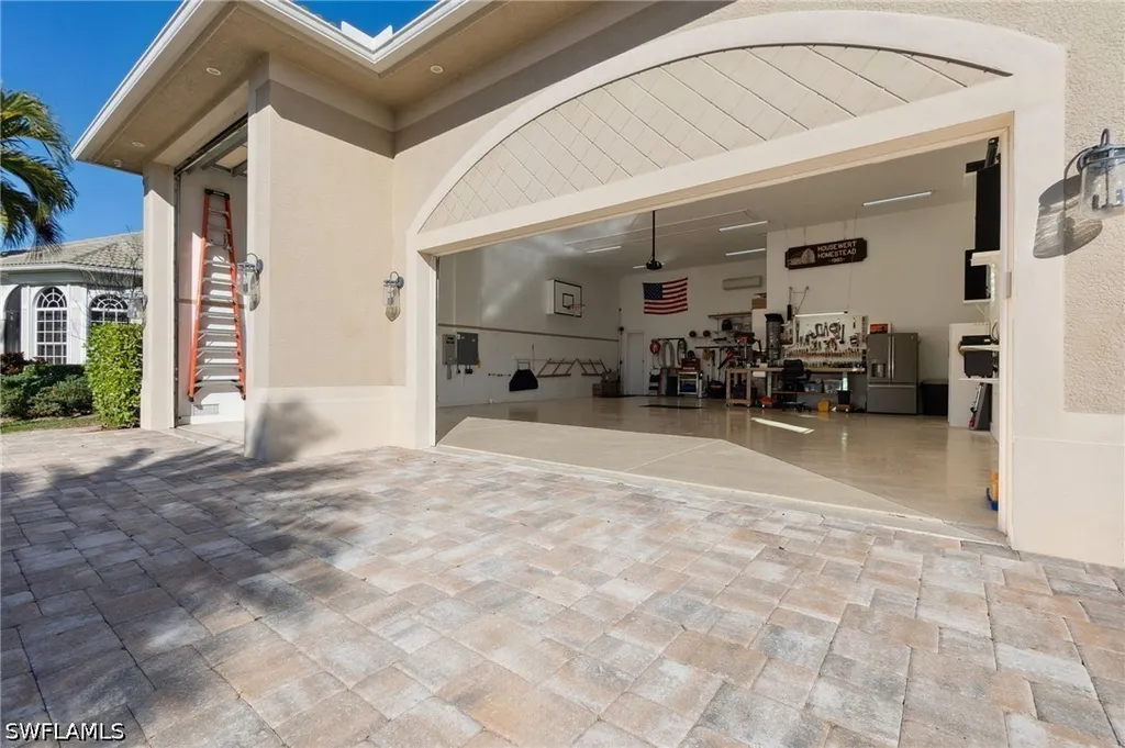 18018 Broadview Drive Naples FL 34114