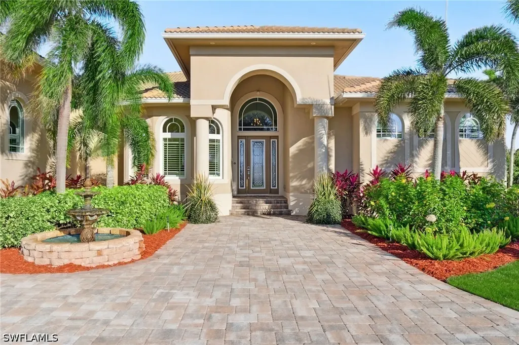18018 Broadview Drive Naples FL 34114