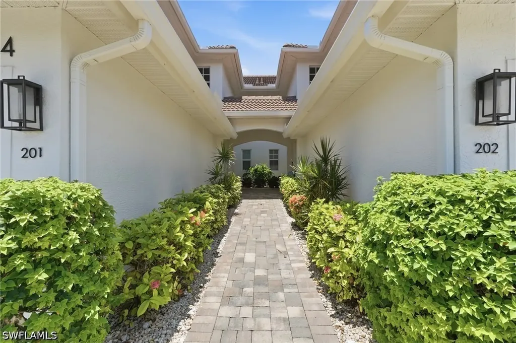26914 Montego Pointe Court Bonita Springs FL 34134