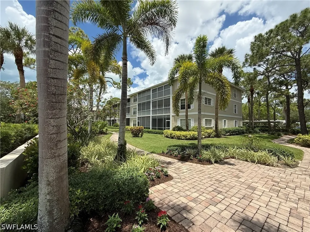 322 Sugar Pine Lane Naples FL 34108