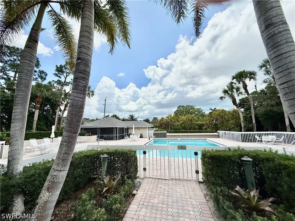 322 Sugar Pine Lane Naples FL 34108