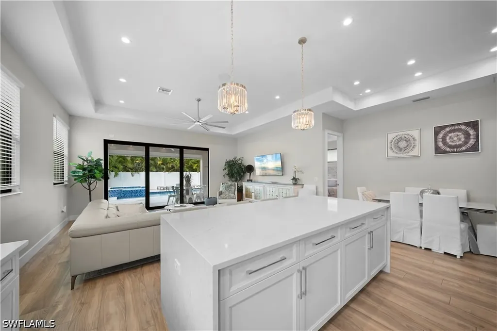 828 100th Avenue N Naples FL 34108