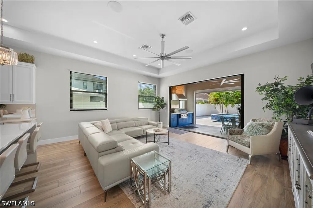 828 100th Avenue N Naples FL 34108