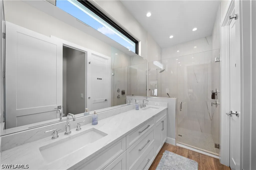 828 100th Avenue N Naples FL 34108