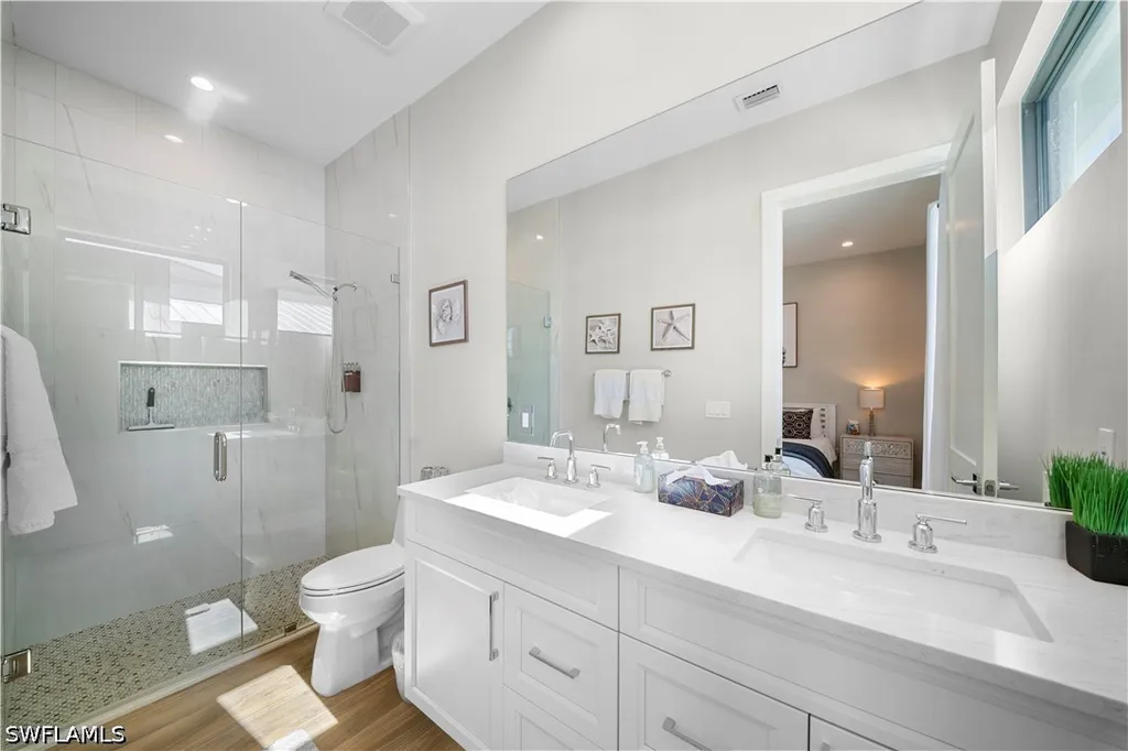 828 100th Avenue N Naples FL 34108