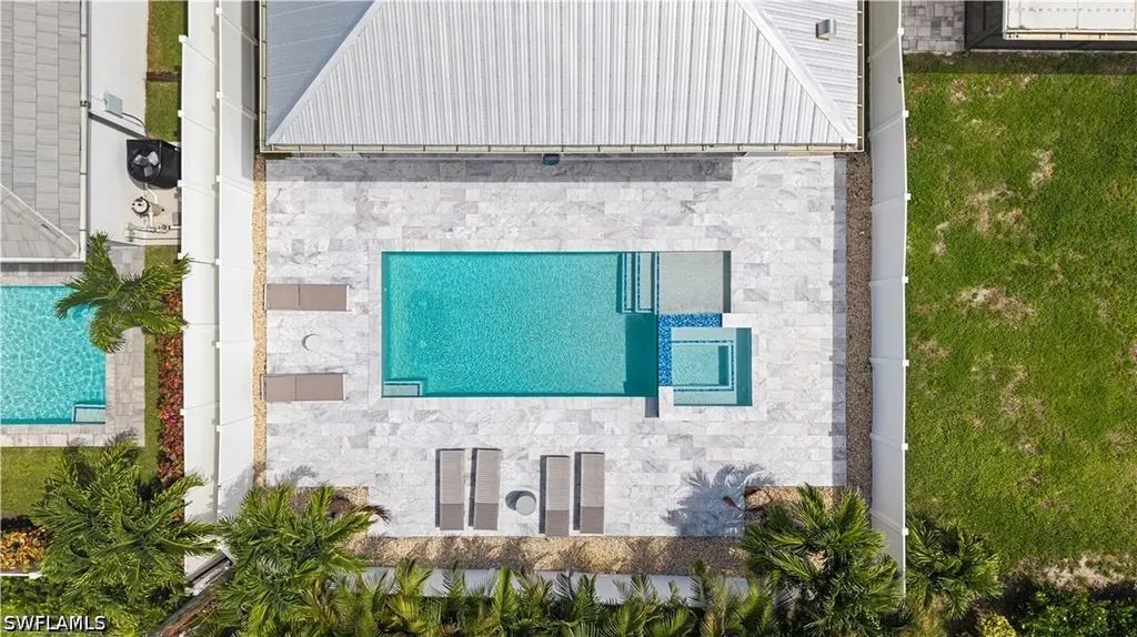 828 100th Avenue N Naples FL 34108