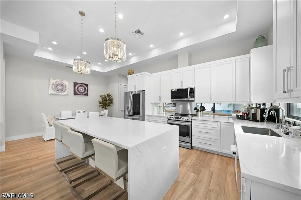 828 100th Avenue N Naples FL 34108