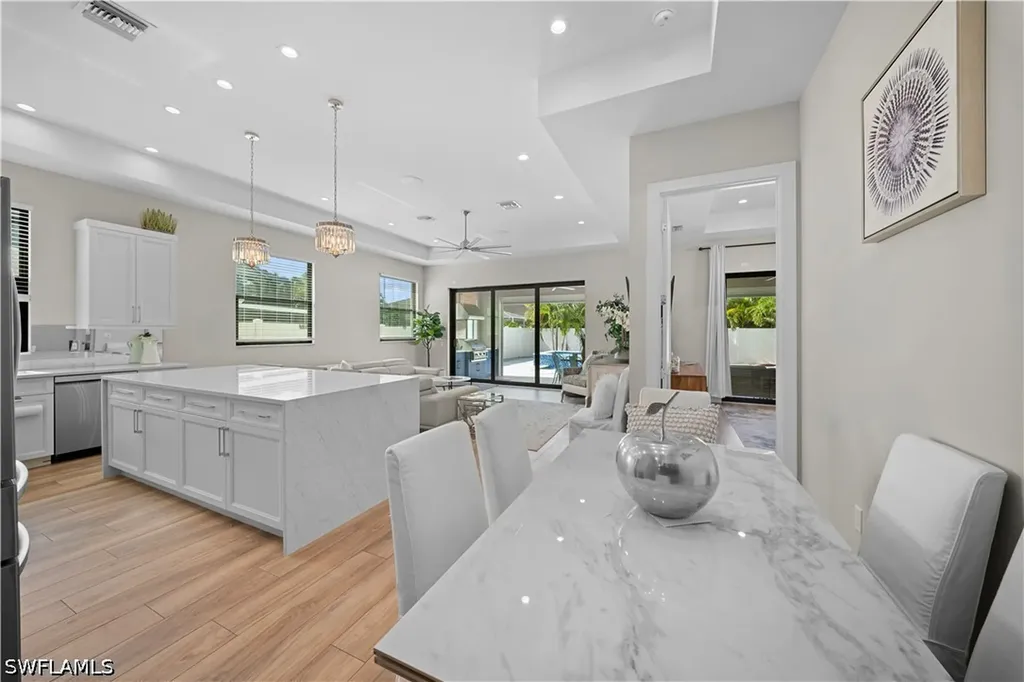 828 100th Avenue N Naples FL 34108