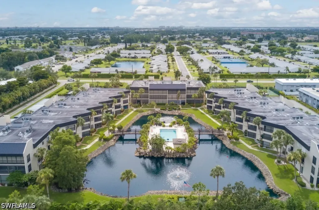 6979 Winkler Road Fort Myers FL 33919